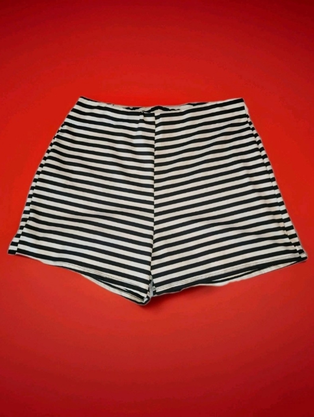 NY Invasion Womens Plus Size 3X Black & White Striped Pull On Stretch Shorts
